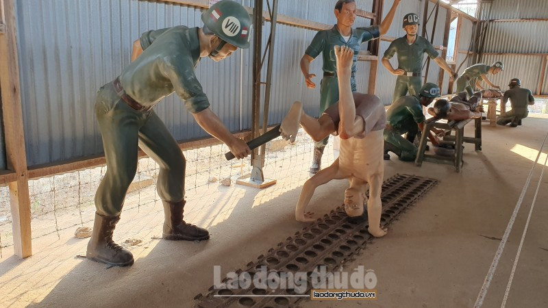 Ngoài hơn 4000 tù binh bị sát hại trong thời gian hơn 5 năm tồn tại của trại giam, những hình thức tra tấn dã man này được minh chứng bằng những hố chôn tập thể hàng nghìn người và những chiếc đinh 8 đến 12 phân còn găm ở xương đầu, ống chân, bàn chân, đầu gối, cánh tay… trong các hài cốt được tìm thấy