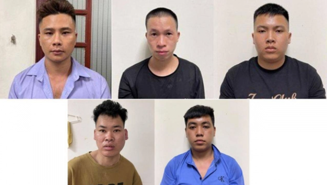 Người bị đánh được làm rõ là Hoàng Văn Sâm (29 tuổi, trú tại Bắc Giang). Vào thời điểm công an tới nhà, Sâm đã "biến mất". Chỉ sau ít giờ, Sâm và nhóm 4 người, gồm; Bùi Văn Phương (SN 1994); Giáp Văn Vỹ (SN 2002); Giáp Văn Văn (SN 1992) và Ngô Văn Trung (SN 1999) cùng trú tại huyện Lục Ngạn (Bắc Giang) đã bị bắt giữ. Tại cơ quan điều tra, nhóm đối tượng khai nhận, trước đó Sâm có đi cùng nhóm bạn đến quan massage của Ngần ở thị trấn Nếnh để "thư giãn". Sâm phát hiện điện thoại của mình bị nhân viên quán lấy trộm nên nảy sinh cãi vã. (Nhóm đối tượng trong vụ án) 