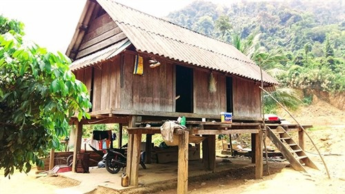 Ông Điểm là người độc thân, sống một mình trong căn nhà nhỏ trên đồi. Nhiều giả thiết về động cơ giết người của hung thủ được cơ quan điều tra đặt ra, nhưng mọi dấu vết đều chưa thực sự rõ ràng. Với tinh thần quyết tâm cao độ, phá án trong thời gian sớm nhất nhằm xoa dịu bớt nỗi đau cho gia đình nạn nhân, cũng như trấn an dư luận, cơ quan điều tra đã không quản ngại vất vả để truy xét, chắt lọc mọi thông tin dù là nhỏ nhất. (Ảnh minh họa, nguồn internet) 