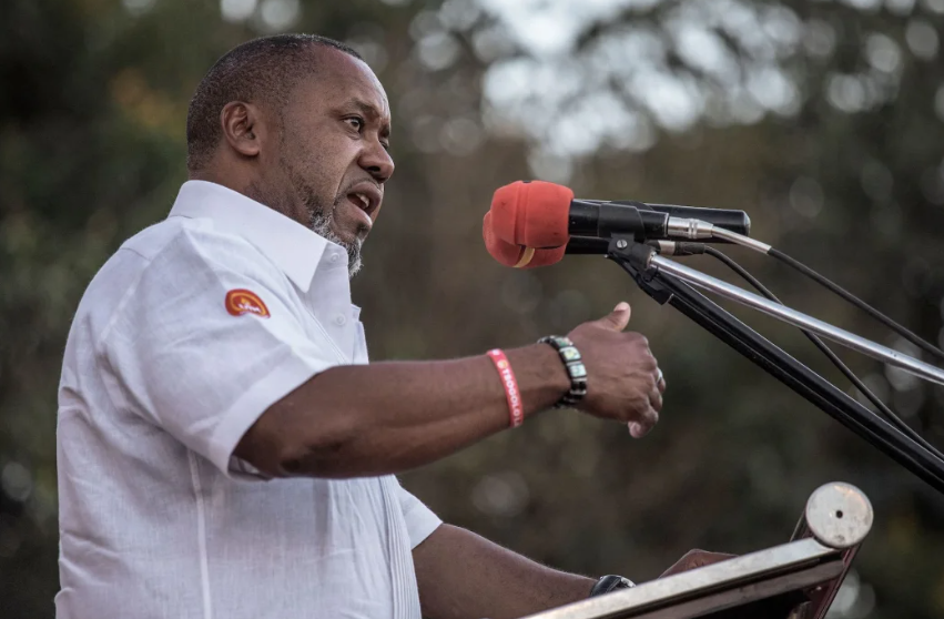 Hiện trường vụ rơi máy bay khiến Phó Tổng thống Malawi thiệt mạng - Hình 3 Hien truong vu roi may bay khien Pho Tong thong Malawi thiet mang-Hinh-3