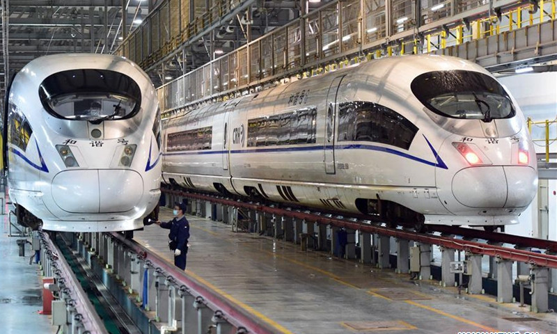 Theo China Discovery, tàu cao tốc là một trong những phương tiện di chuyển thuận tiện nhất ở Trung Quốc. Ảnh: THX.