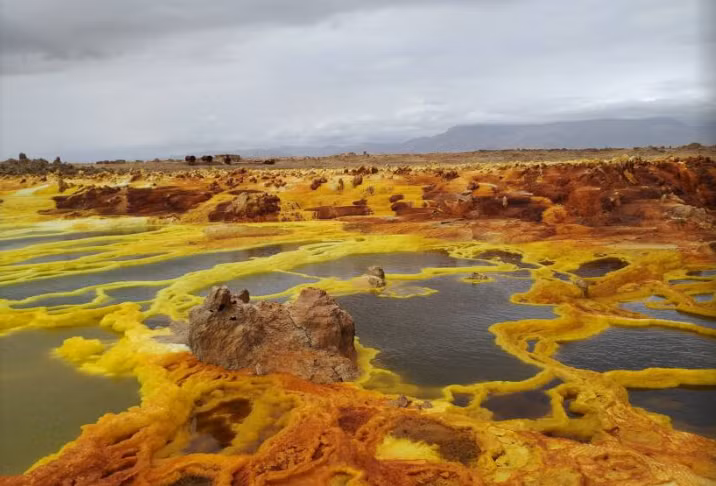 Khu vực này trở thành nơi thu hút khách du lịch trong những năm gần đây, bất chấp khí hậu khắc nghiệt.