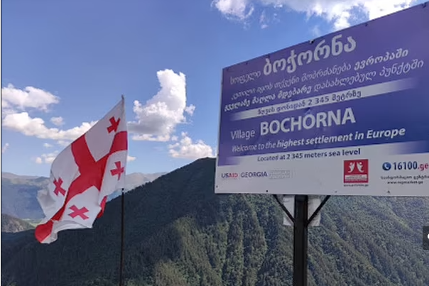 Irakli cho biết điều khó khăn duy nhất trong công việc của ông và ở một nơi xa xôi như vậy là "khi bạn có một bệnh nhân mắc bệnh nặng, bạn muốn giúp đỡ nhưng lại không thể".