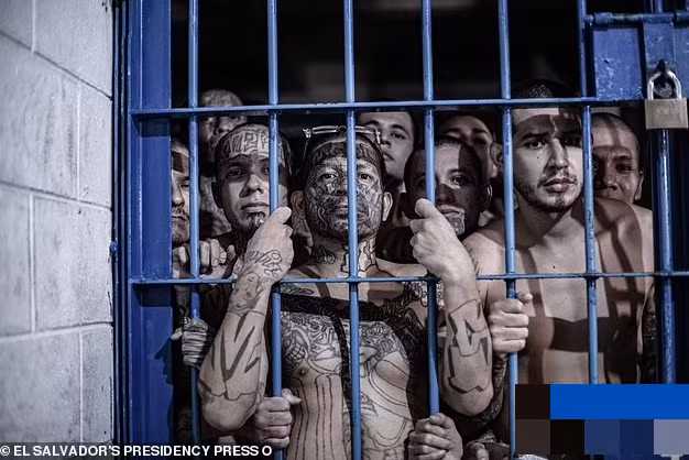 Kinh hai ben trong nha tu “dia nguc” o El Salvador-Hinh-10