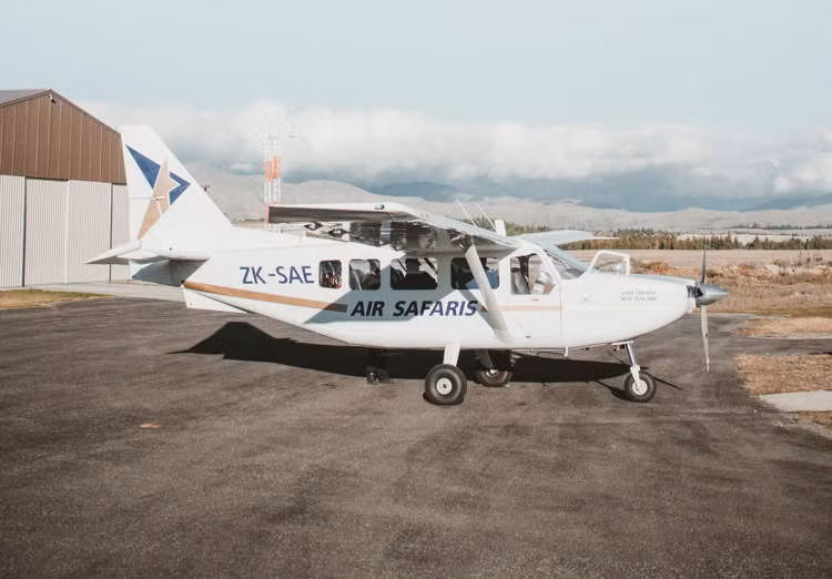 Dieu it biet ve chuyen bay thuong mai ngan nhat the gioi