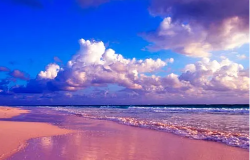 6. Đảo Great Santa Cruz là một hòn đảo nhỏ ở thành phố Zamboanga của Philippines. Nó nổi tiếng với bãi biển màu hồng với cát san hô. Đảo Great Santa Cruz tự hào là nơi có bãi biển màu hồng duy nhất ở Philippines.