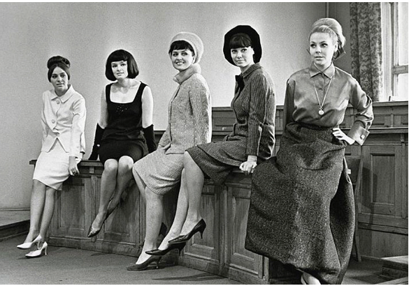 Người mẫu tạo dáng.