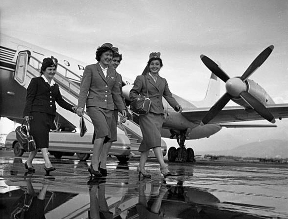 Các nữ tiếp viên hàng không ở Liên Xô hàng chục năm trước.