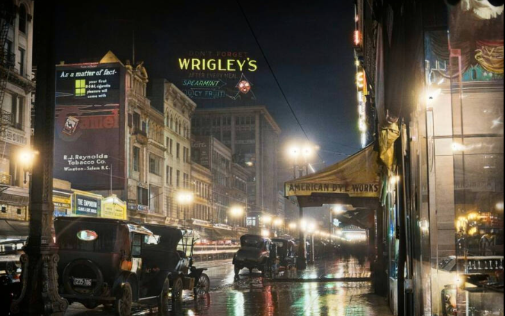 Một đêm mưa ở Los Angeles, California.