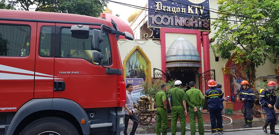 Thông tin ban đầu vụ cháy, vào khoảng 16h chiều 4/5,vụ cháy quán karaoke Dragon có địa chỉ 97 Ngô Quyền, TP Hải Dương, tỉnh Hải Dương).
