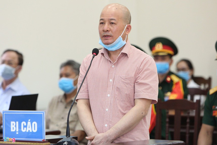 Thon tinh dat Quoc phong, lam hu hong can bo, Ut “troc” bi de nghi an 20 nam tu