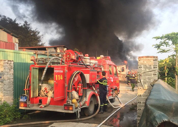 Ngay sau khi nhận được tin báo, lực lượng cảnh sát phòng cháy chữa cháy và cứu nạn, cứu hộ Công an tỉnh Hải Dương và Công an huyện Thanh Hà đã có mặt để dập đám cháy.