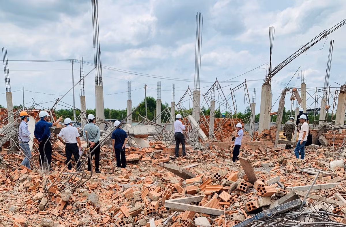 Sap tuong 10 nguoi tu vong: Sao GD Ha Hai Nga bi bat khan?