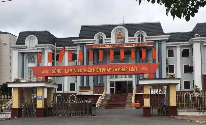 Vi sao toa huy ban an so tham, tra ho so vu con nuoi Duong “Nhue“?