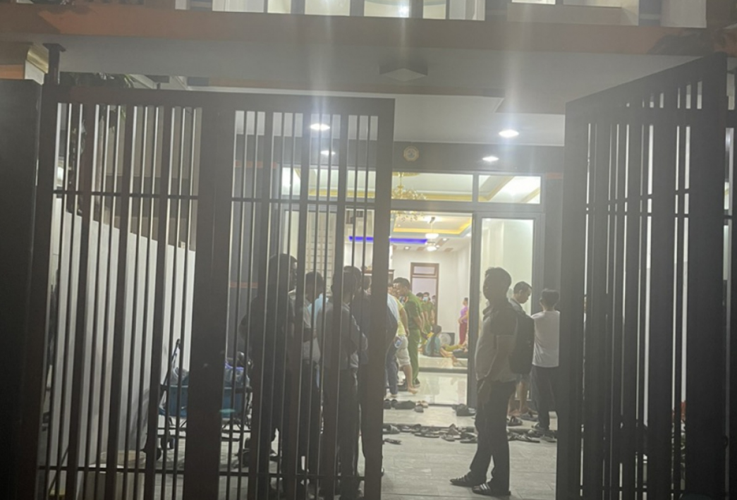 Tiến hành truy tìm người mẹ, trong đêm lực lượng chức năng nhận được thông tin, chị M. đi vào hướng Quảng Nam.