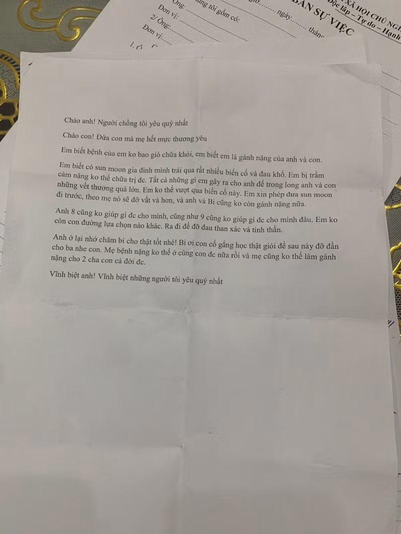 Bức thư "tuyệt mệnh" được cho là của chị M. Đại ý nội dung bức thư của chị M viết lại là do bị bệnh, không thể tiếp tục nuôi con, muốn con chết cùng mình.