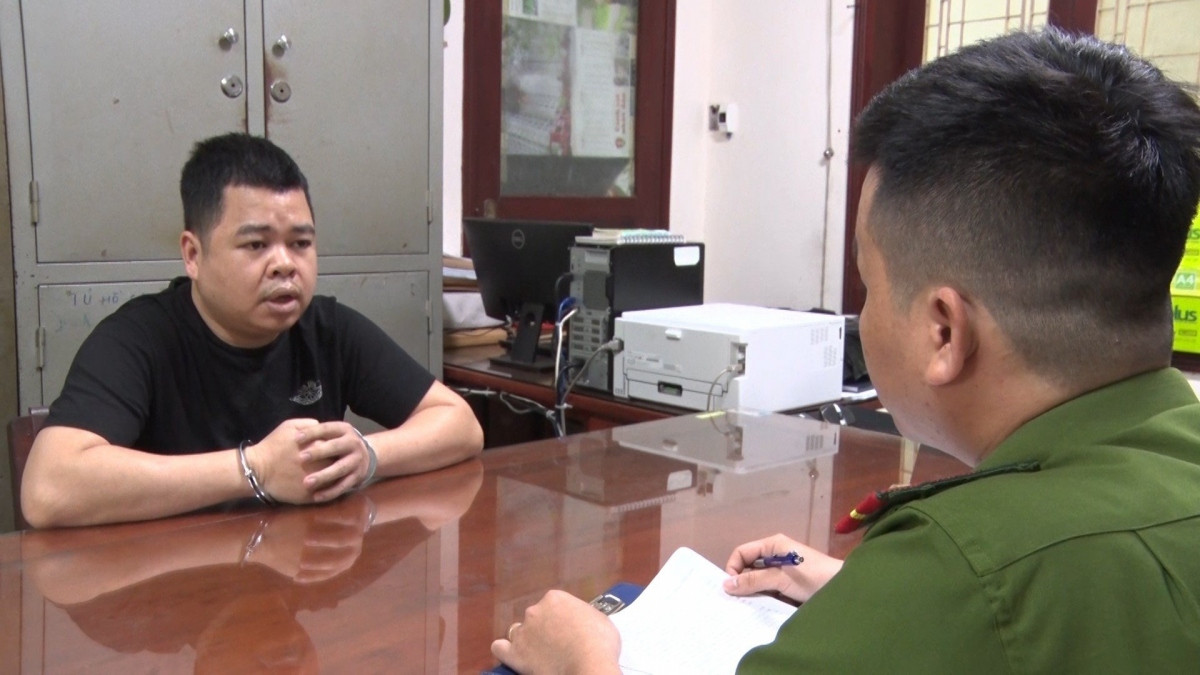 Quang Ngai: Lo duong day lien tinh thue o to tu lai roi dem ban-Hinh-3