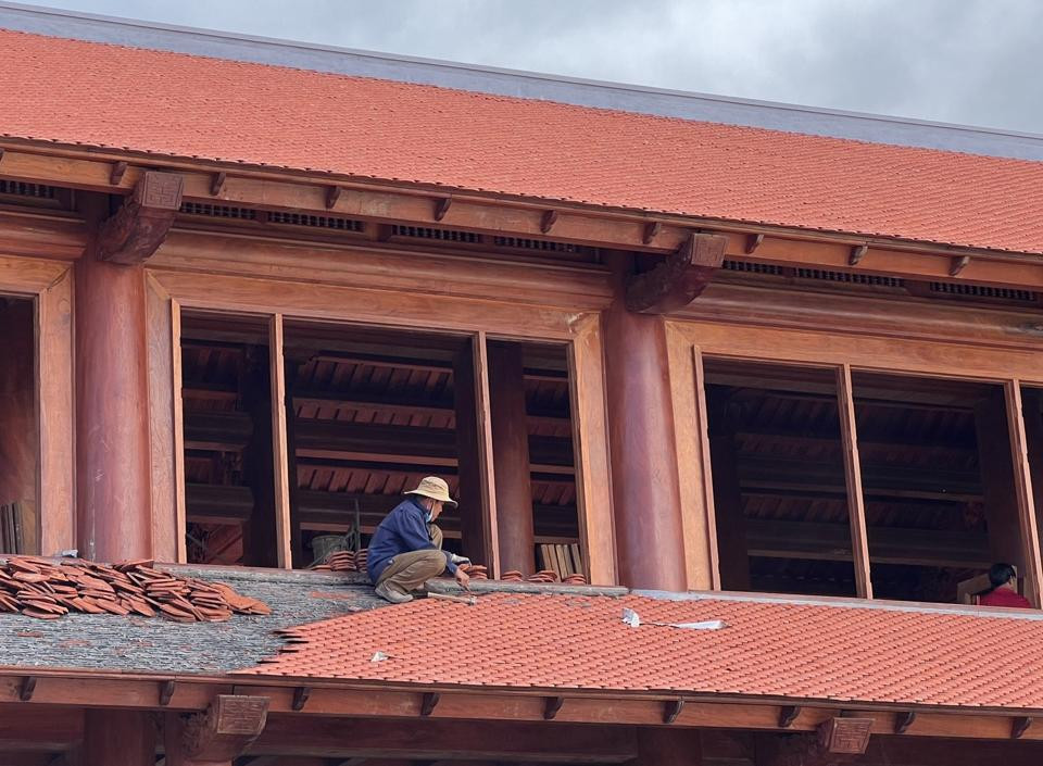 Ông Sơn đã tự ý chuyển đất trồng lúa sang đất phi nông nghiệp tại khu vực đô thị để xây dựng công trình khi chưa được chính quyền cho phép, tổng diện tích đất vi phạm là 620 m2.