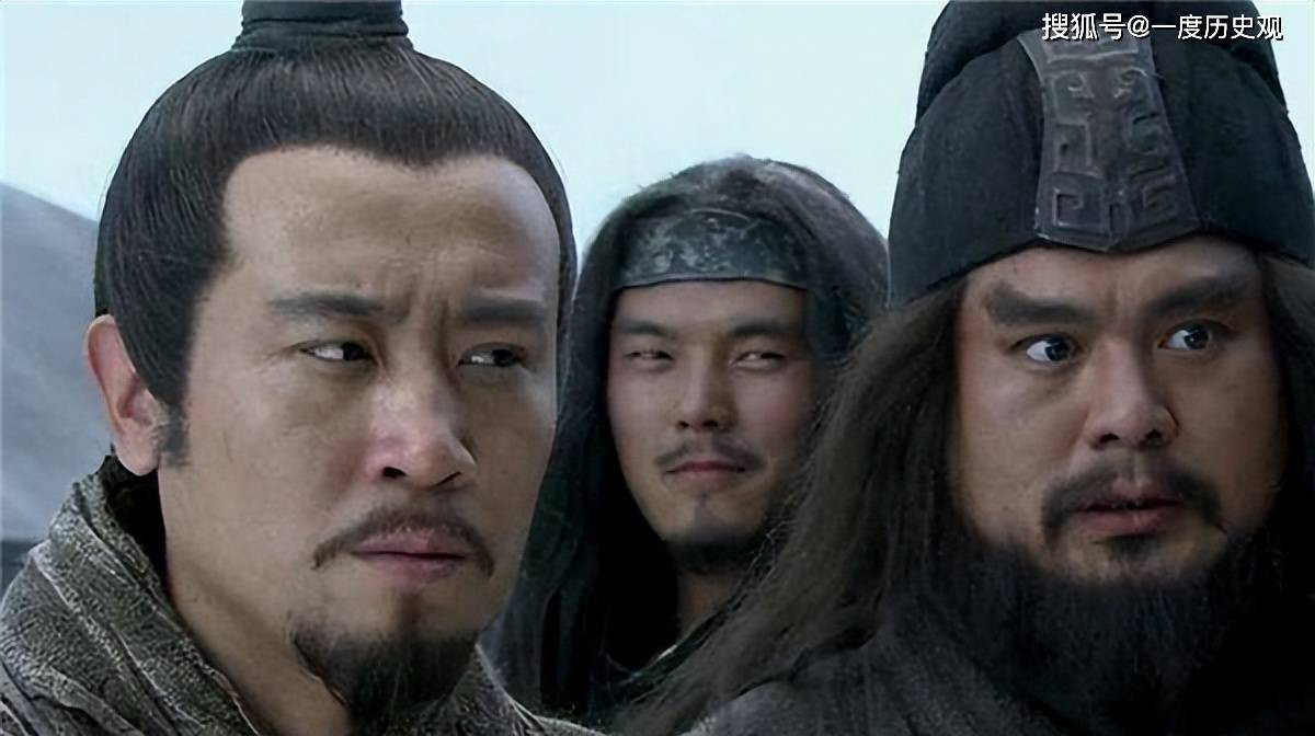 Ban ve 2 cau noi cua Luu Bi khien Truong Phi mai trung thanh-Hinh-3