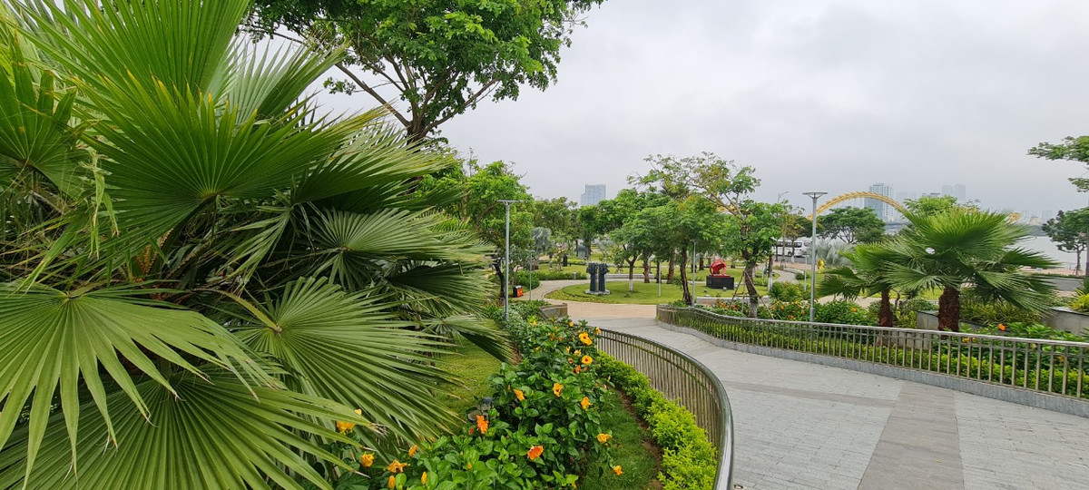 Công viên mang tới một làn gió hoàn toàn mới cho mảnh đất Đà Nẵng xinh đẹp.