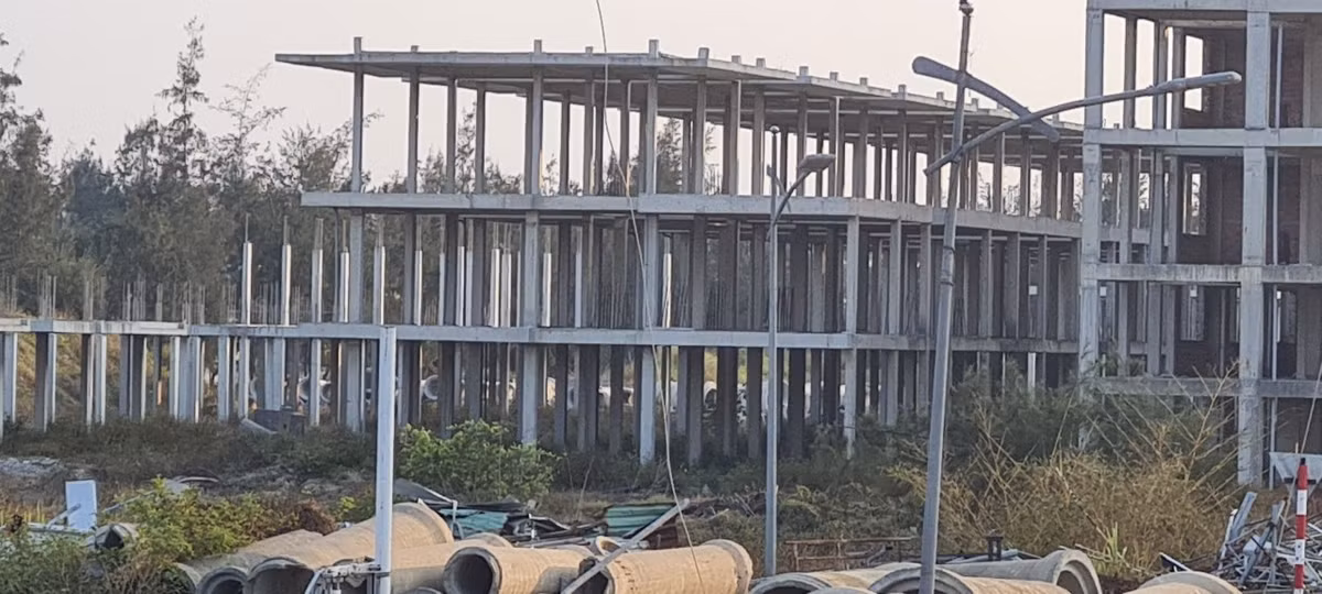 Tuy nhiên, viễn cảnh tươi sáng sớm lụi tàn khi cuối năm 2019, Thành Đô gửi thông báo dừng chi trả cam kết lợi nhuận 12%/năm từ năm 2020 cho khách hàng.