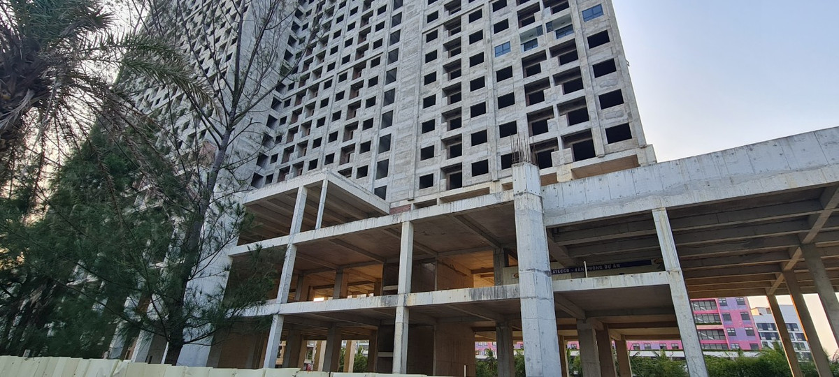 Độ “chịu chi” của Chủ đầu tư dự án này phải kể đến việc thuê danh thủ bóng đá thế giới Ronaldo (CR7) quảng bá căn hộ…