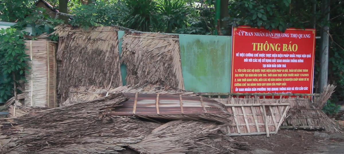 Ngày 17/4, lực lượng phối hợp gồm quy tắc đô thị, công an, kiểm lâm của UBND quận Sơn Trà (Đà Nẵng) và UBND phường Thọ Quang ra quân cưỡng chế, tháo dỡ các công trình xây dựng trái phép trên bán đảo Sơn Trà.