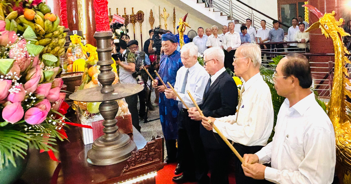 Phát biểu tại Lễ Giỗ Tổ, Bí thư Tỉnh ủy Bình Dương Nguyễn Văn Lợi cho biết tín ngưỡng thờ cúng các Vua Hùng đã trở thành bản sắc văn hóa sâu rộng trong truyền thống đạo lý, nối tiếp qua nhiều thế hệ của người Việt; là sự thể hiện lòng thành kính, biết ơn của các thế hệ cháu con với công đức của tổ tiên trong dựng nước và giữ nước.