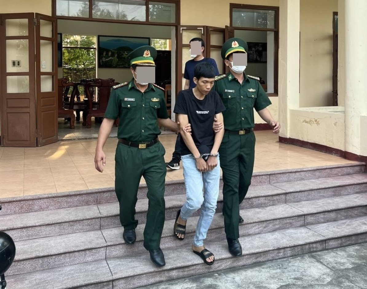 Da Nang: Bat giu doi tuong nghi dieu che loai ma tuy moi