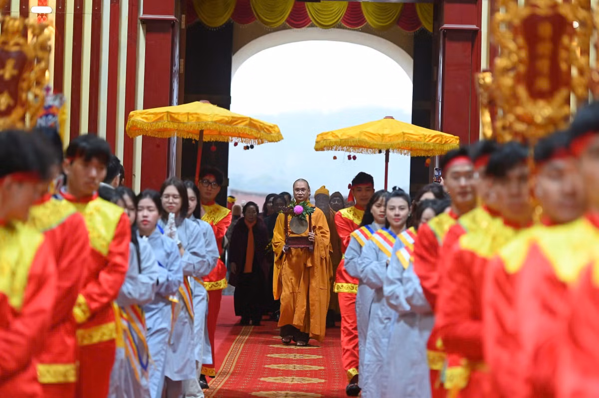 Yên Tử đã trở thành báu vật vô giá và là niềm tự hào không chỉ của người dân Quảng Ninh mà của cả dân tộc Việt Nam. Để tôn vinh và nâng tầm giá trị của Yên Tử, năm 2013 Thủ tướng Chính phủ đã ký quyết định công nhận Khu di tích Yên Tử là Di tích quốc gia đặc biệt. Hiện, tỉnh Quảng Ninh cùng với tỉnh Hải Dương, Bắc Giang đã hoàn chỉnh Hồ sơ đề cử Quần thể di tích và danh thắng Yên Tử - Vĩnh Nghiêm - Côn Sơn, Kiếp Bạc trình UNESCO công nhận là di sản thế giới liên tỉnh.