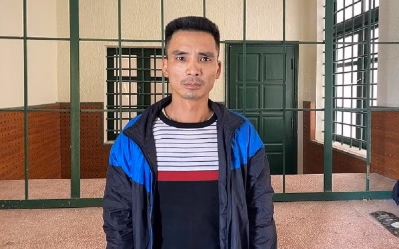  Sát hại vợ và bố mẹ vợ: Do mâu thuẫn gia đình, người vợ là chị Vũ Thị Hạnh bế con chung 3 tuổi về nhà bố mẹ đẻ ở thôn Đồng Hải, xã An Hưng, huyện An Dương (TP Hải Phòng) tạm lánh, trong thời gian chờ tòa thụ lý đơn xin ly hôn. Đêm 2/3, Hà Đình Hạ (40 tuổi, trú xã Lại Xuân, huyện Thủy Nguyên, TP Hải Phòng) mang theo dao tìm đến nhà bố mẹ vợ đâm vợ tử vong, ông Vũ Văn Hoan (bố chị Hạnh) và bà Phan Thị Đan (mẹ chị Hạnh) bị thương nặng. Hiện vụ việc đang được cơ quan chức năng điều tra, làm rõ. 