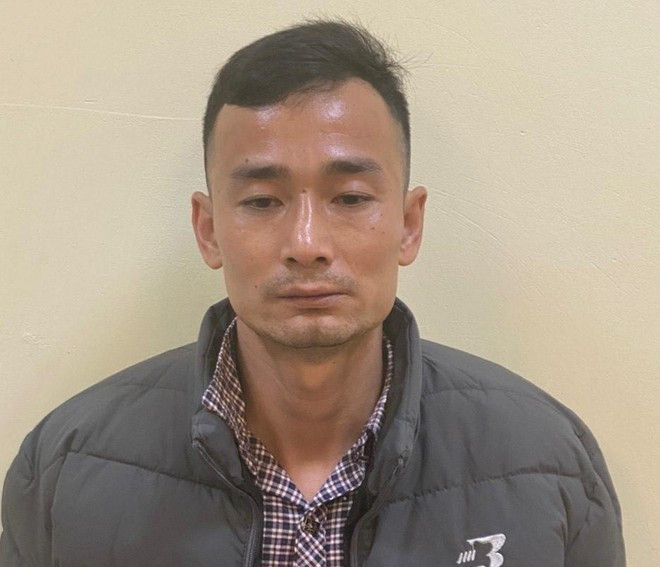  Dùng tuýp sắt đánh chết bà nội và cô ruột: Phạm Văn Đức (38 tuổi, trú huyện Phú Xuyên, Hà Nội) có mâu thuẫn với bà và cô ruột, do từng xin bán một miếng đất nhưng không được đồng ý nên Đức lên kế hoạch sát hại bà nội và cô. Trưa 23/2, Đức mang tuýp sắt đến nhà bà Đ.T.L. (90 tuổi) và con là bà P.T.T. (58 tuổi) rồi ra tay sát hại 2 nạn nhân. Ngày 26/2, tại một cơ sở chuyên sơn bả trên địa bàn TP Hạ Long (tỉnh Quảng Ninh) lực lượng chức năng, đã bắt giữ được Phạm Văn Đức. 