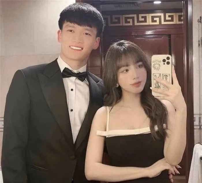 Bài đăng của chân sút sinh năm 1998 nhanh chóng nhận được sự quan tâm của đồng đội và người hâm mộ.