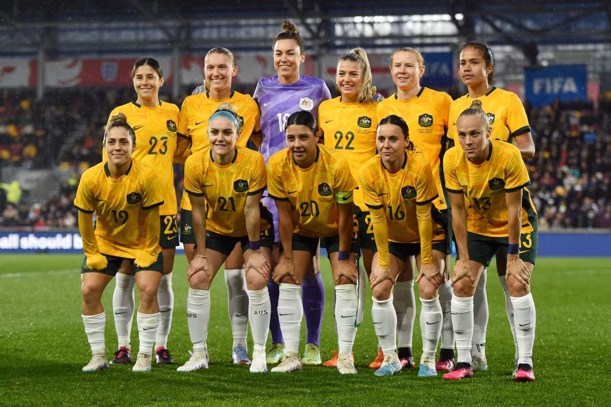 Chủ nhà World Cup nữ 2023 là Australia vẫn là màu vàng xanh truyền thống.