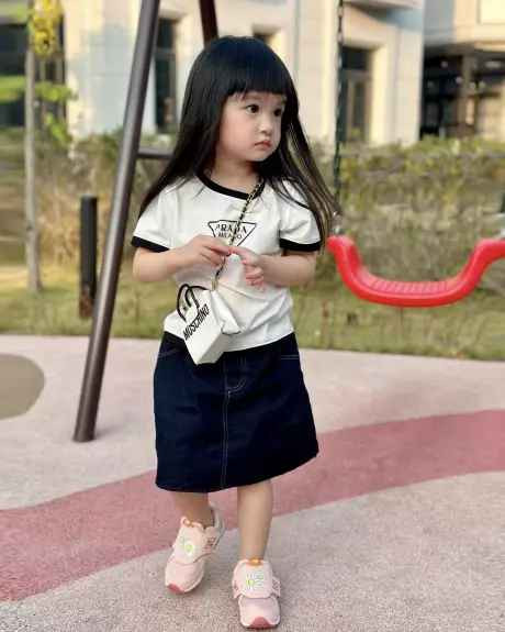 Đoàn Di Băng từng chia sẻ sự ra đời của Bing Bing dường như giúp thay đổi vận mệnh của vợ chồng cô rất nhiều.