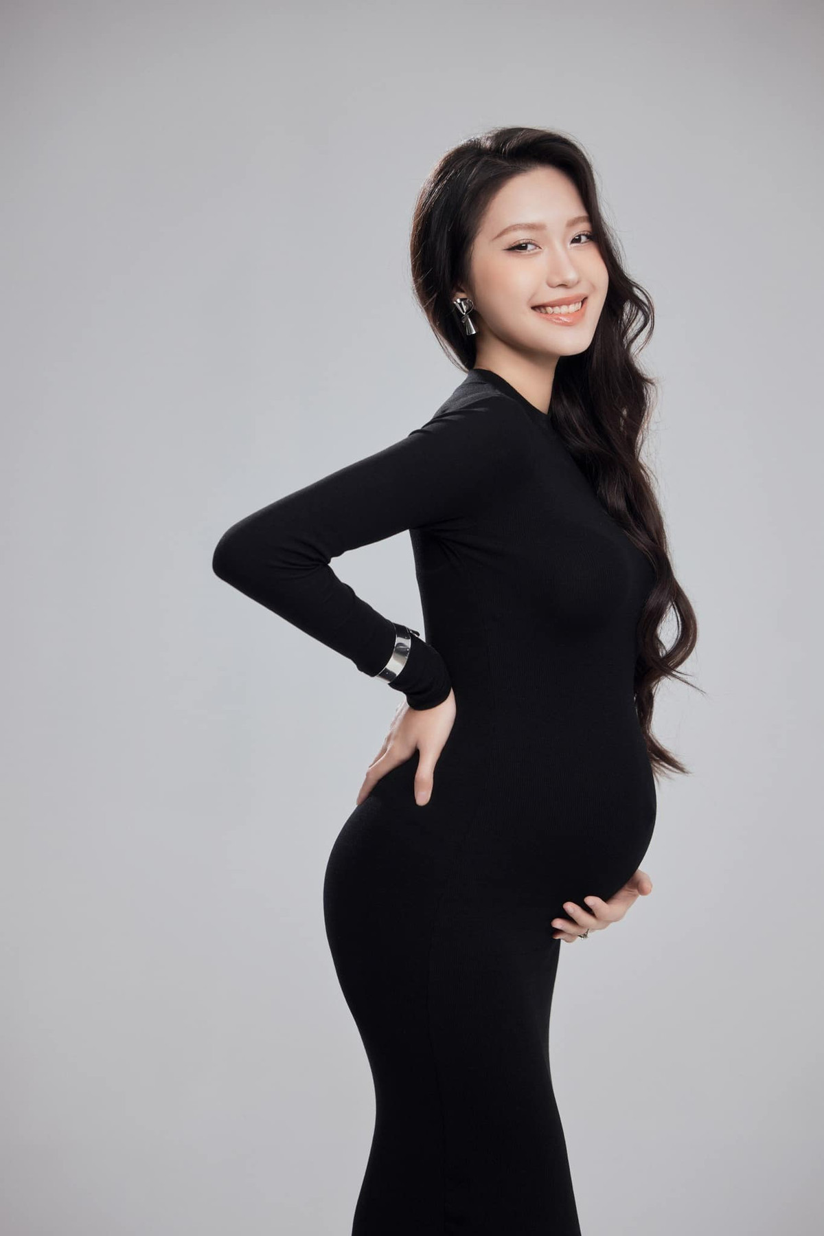 Top 10 Hoa hậu Việt Nam 2020 dự định giữ mức cân này thay vì giảm cân do không muốn vóc dáng gầy như trước đây (46 - 47 kg).