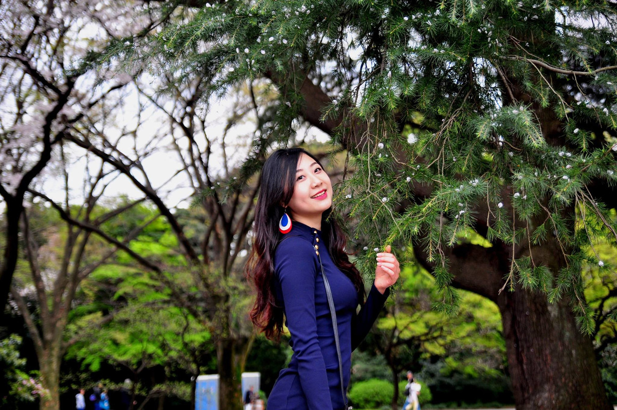 Đang yên đang lành, tương lai của nữ tiếp viên hàng không Bích Hường lại phải đối diện với vô số vết sẹo về thể chất lẫn tinh thần.