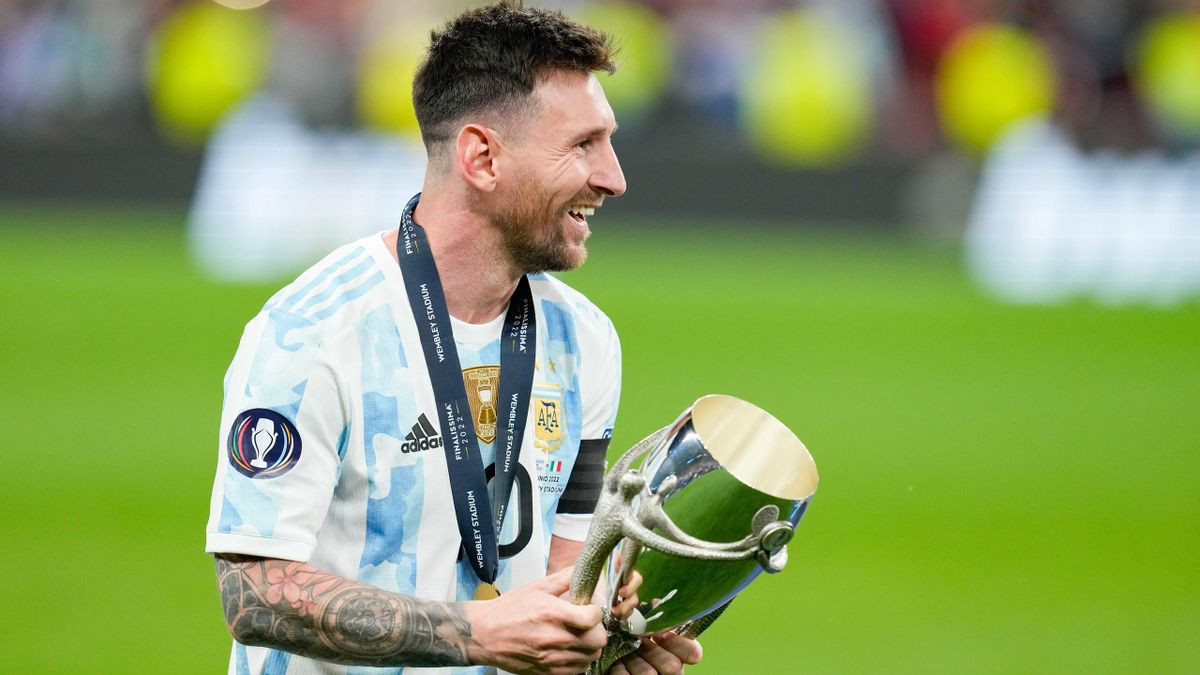 Lionel Messi được cho là cầu thủ Nam Mỹ có phong độ cao nhất ở châu Âu mùa này và sự hiện diện của anh trên hàng công được kì vọng giúp Argentina tại World Cup 2022.