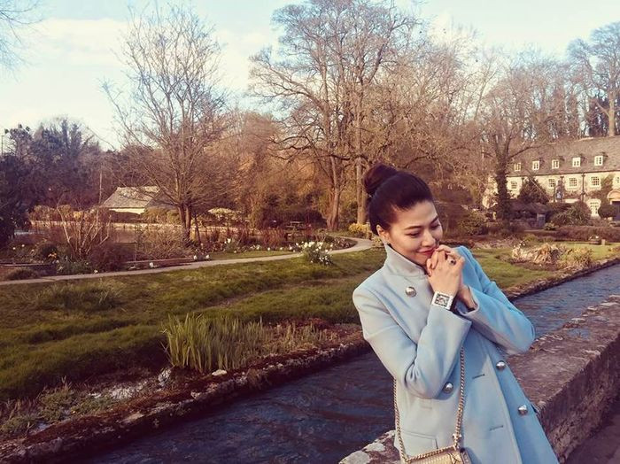 Được biết, Dương Ngọc Trinh sinh ra và lớn lên ở Hà thành, trong một gia đình giàu có bậc nhất thủ đô.