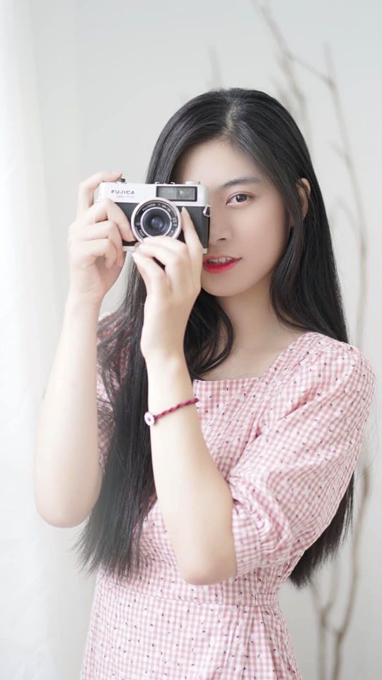 Nhiều người hay đùa Nam Phương xinh xắn, có nhiều nét đẹp dịu dàng như vậy một phần bởi cái tên giống với biểu tượng sắc đẹp một thời của phụ nữ Việt Nam.