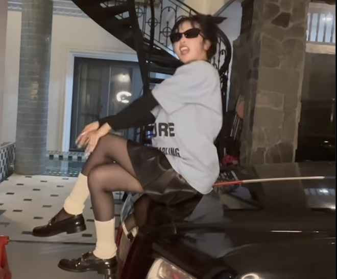 Cũng vì đam mê và chia sẻ dễ thương của Mina Phạm, netizen, bạn bè liên tục gửi lời cỗ vũ động viên cô.