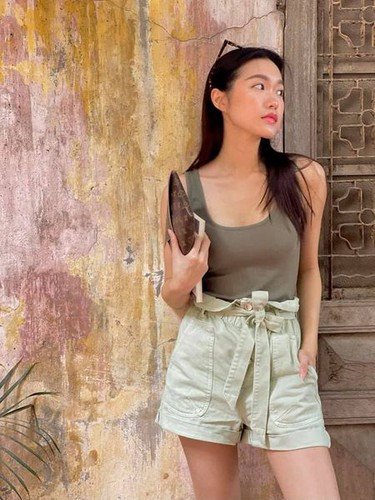 Hiện tại, Đoàn Văn Hậu và Doãn Hải My vẫn là cặp đôi nằm trong vòng bí ẩn. Bởi lẽ tin đồn hẹn hò của họ đã xuất hiện gần 1 năm nay với hint chồng chất nhưng người trong cuộc vẫn chưa chịu công khai.