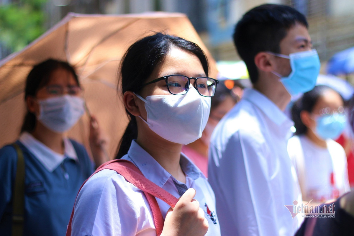 Cac hieu truong o Ha Noi nhan dinh diem thi, diem chuan vao lop 10-Hinh-3