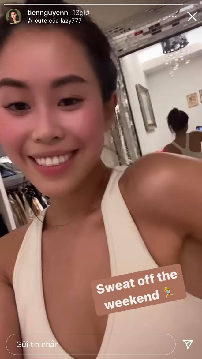 Không những thế, Tiên Nguyễn còn cười rạng rỡ, khác xa những bức hình sang chảnh, lộng lẫy trên feed của cô nàng.