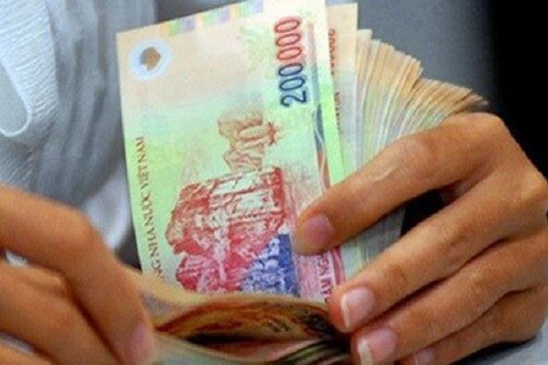 Chay y nop thue, lanh dao 3 doanh nghiep bi cam xuat canh