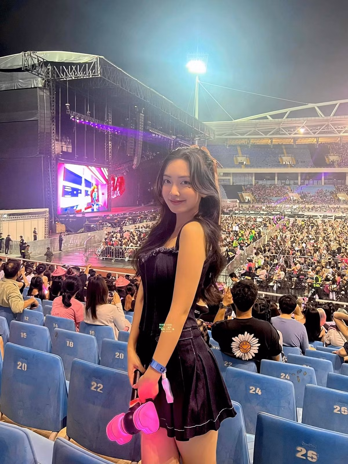 Hà Trang được Đức Chinh yêu chiều và thường xuyên khoe ảnh du lịch cùng nhau khiến nhiều người phải ghen tỵ.