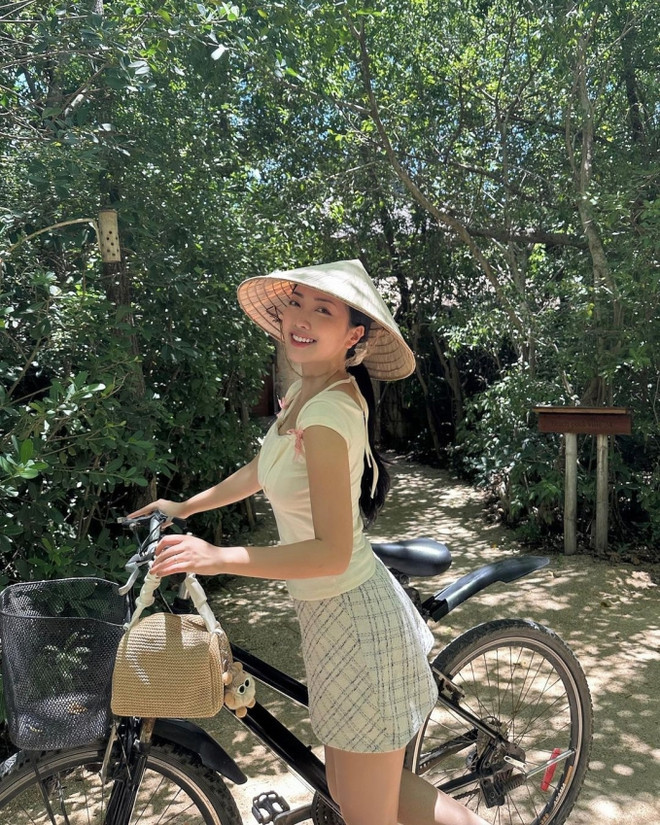 Trong 4 năm hẹn hò, cặp đôi Hà Trang - Đức Chinh chưa một lần dính thị phi.