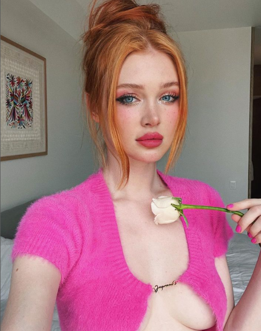 Trước đó, trên trang Instagram cá nhân, người đẹp này nhiều lần lăng xê mốt không nội y.