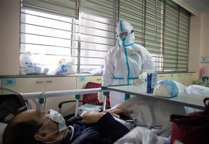 Dien bien COVID-19 the gioi toi 6h sang 18/4: Tren 153.000 nguoi da tu vong, rieng My tren 37.000 ca-Hinh-6