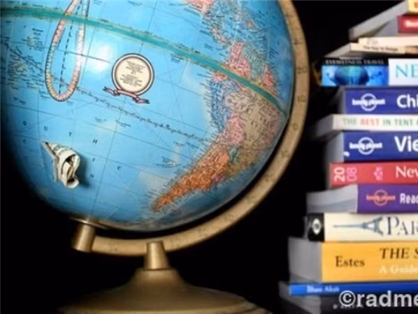 Cao thủ hơn, nhiều ông chồng còn mổ một khoang trên quả địa cầu để làm chỗ cất giấu quỹ đen của mình.